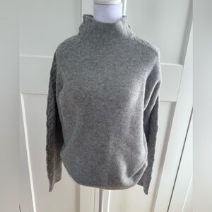 Gray Soft Cashmere women’s Sweater with detail
